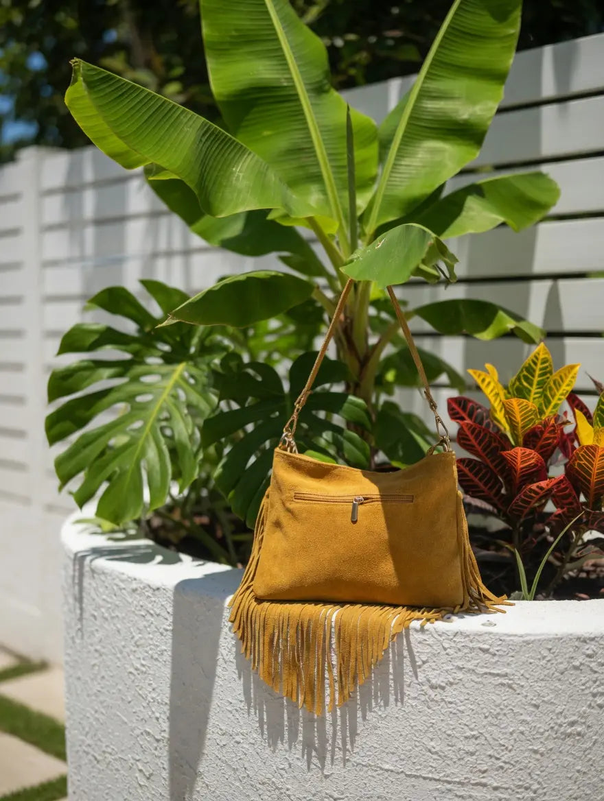 Bolso de piel de mujer ocre dorado