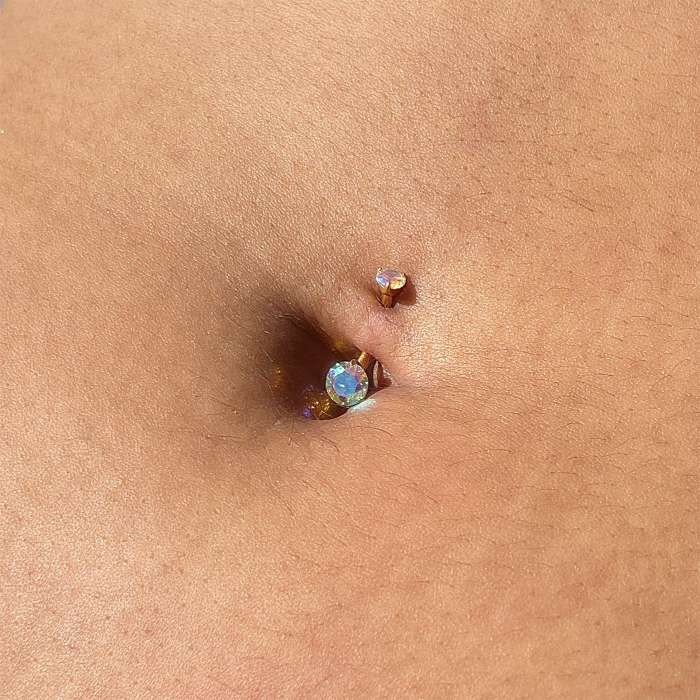 Piercing para ombligo de titanio y oro de 24k